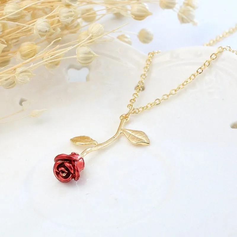 Chic Red Rose Pendant Necklace