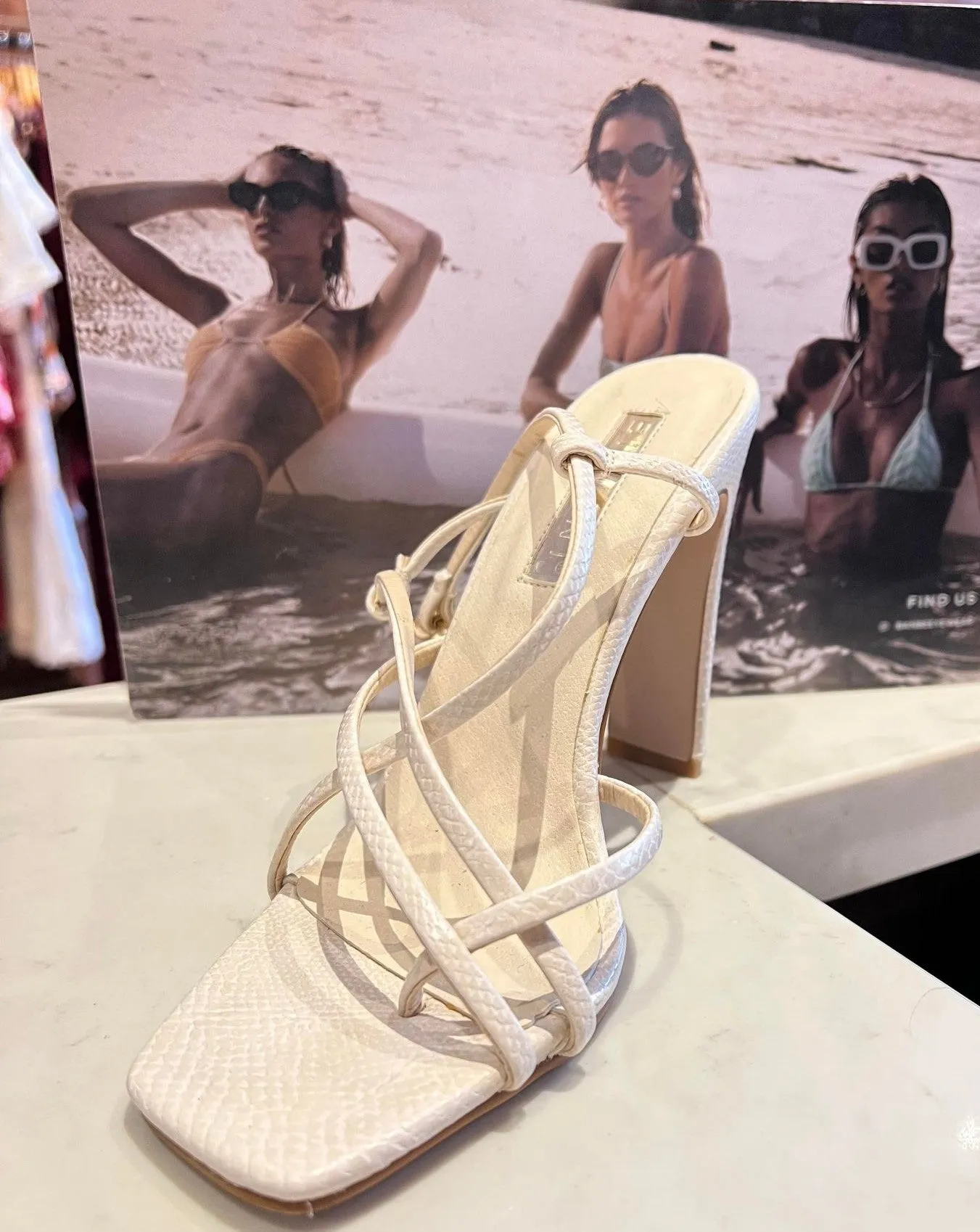Yelena Heel